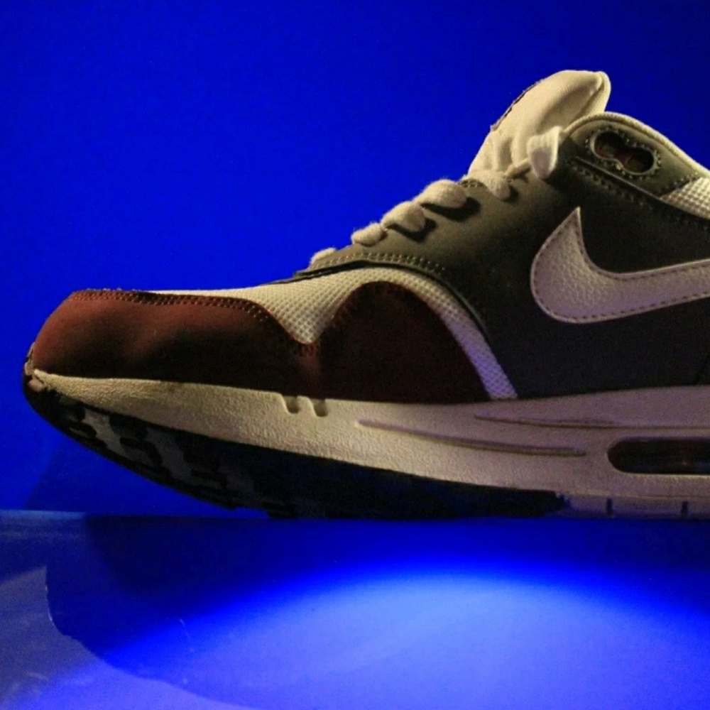 Nike Air Max 1 Essential - Size 11